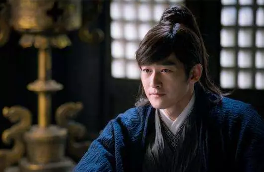 旭凤|古装男神黑化对比,赤羽靠眼线,旭凤变冷酷,魏无羡还是温柔如初