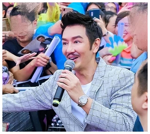 年纪一大把,还在脸上动手脚,这些中年男星是喝了什么“迷魂汤”