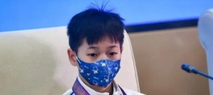 全红婵在社交平台留言,被一些人批“没文化”,网友纷纷回应