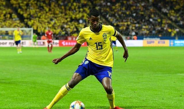 尤文图斯|尤文紧急制造连环转会，冬季标王即将出炉，低迷神锋离队成定局