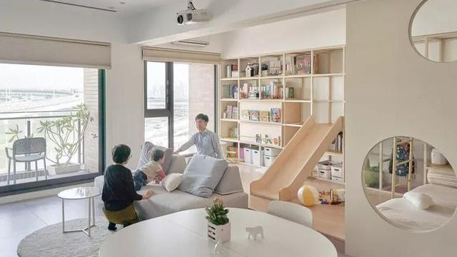 发现一北欧风格亲子宅，儿童房与客餐厅结合，那叫一个高级有趣