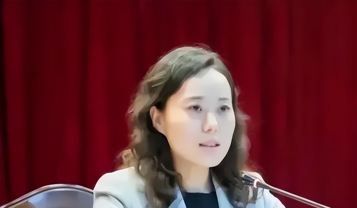 清纯女贪官金英丽:为求富贵与多名商人勾结,敛财500万结局凄凉
