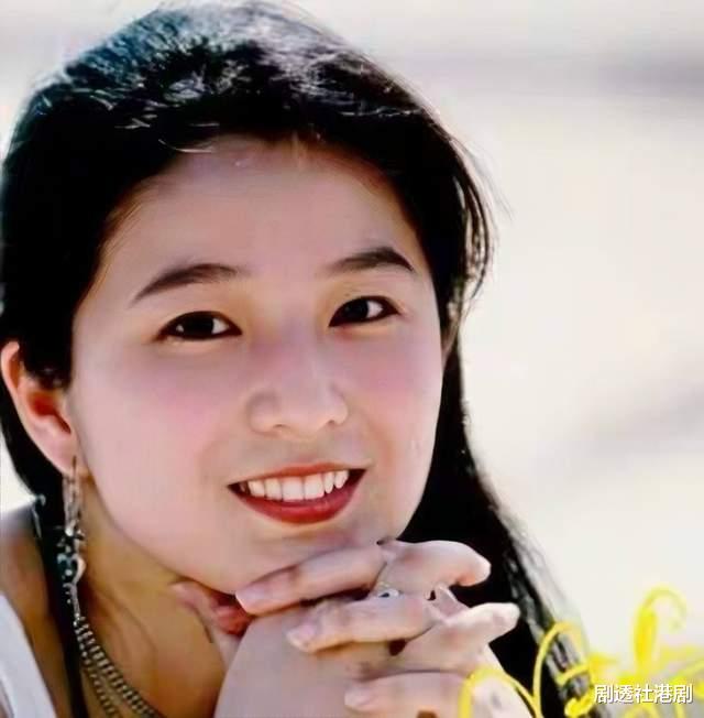 整容|香港知名女星为转运改名!获百万薪酬直播整容,首度公开其内幕