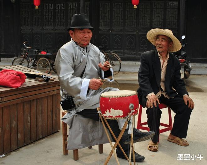 天下霸唱|鬼吹灯作者：从“没文化”到拥有“亿万读者”，他都经历了什么？