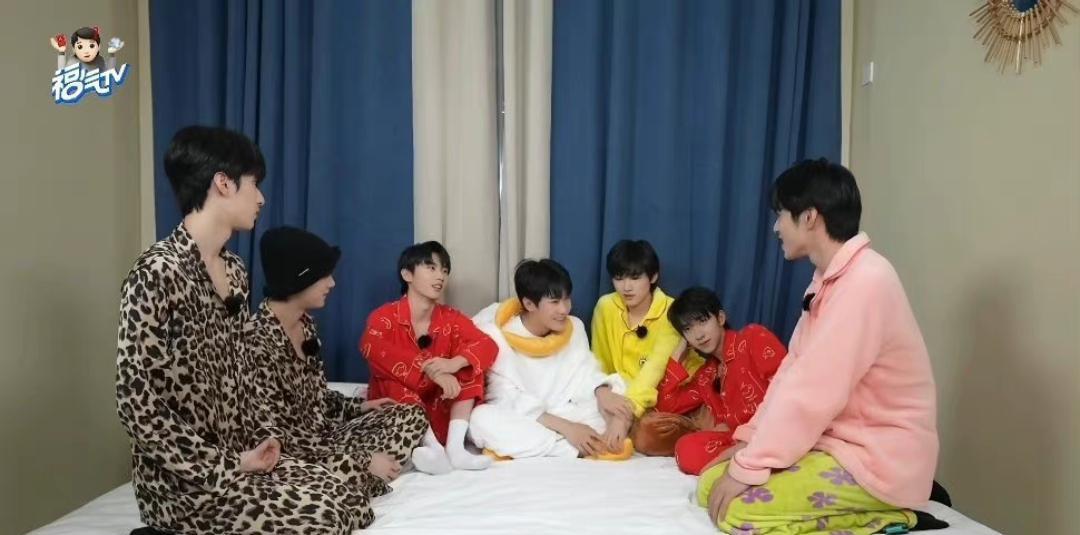 宋亚轩|TNT外务瓜，宋亚轩寒假录制《我们的客栈》，GQ红毯有望合体？