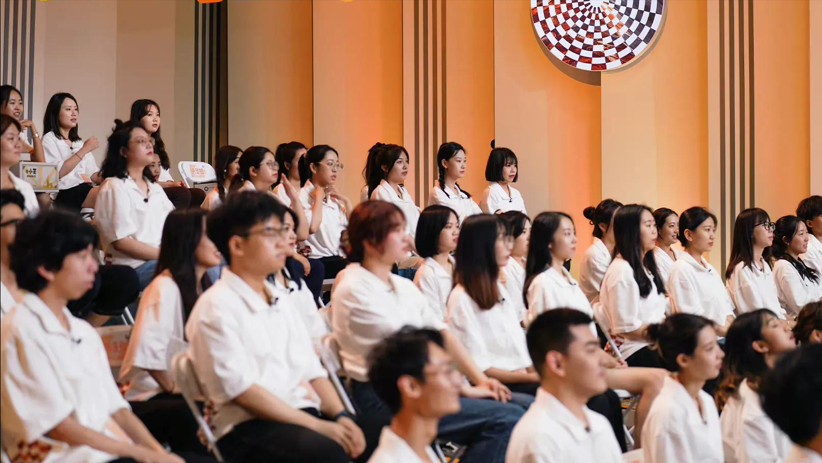 芒果台|热度口碑双丰收!不按常理出牌的芒果台,意外打出职综王炸?