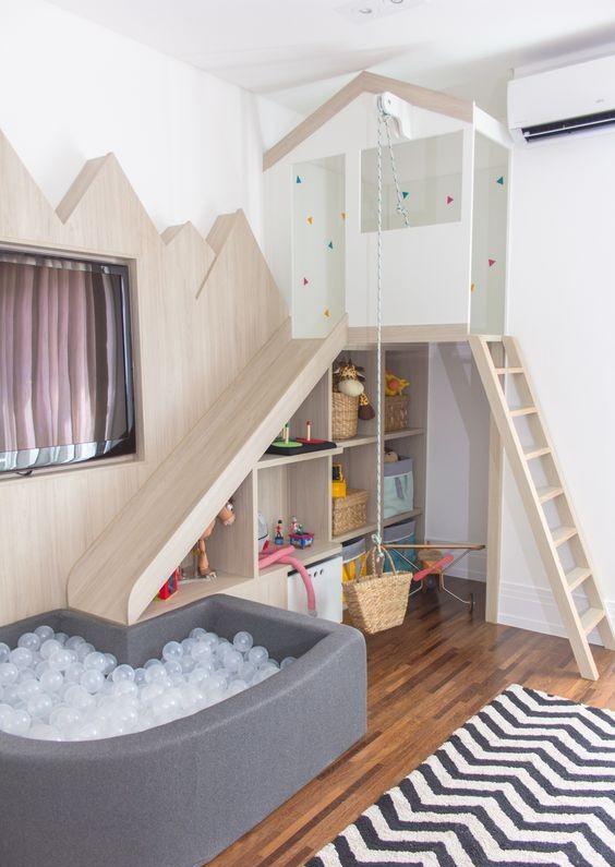 再装儿童房，真的可以跟日本业主学习，一屋抵3大功能区，很实用