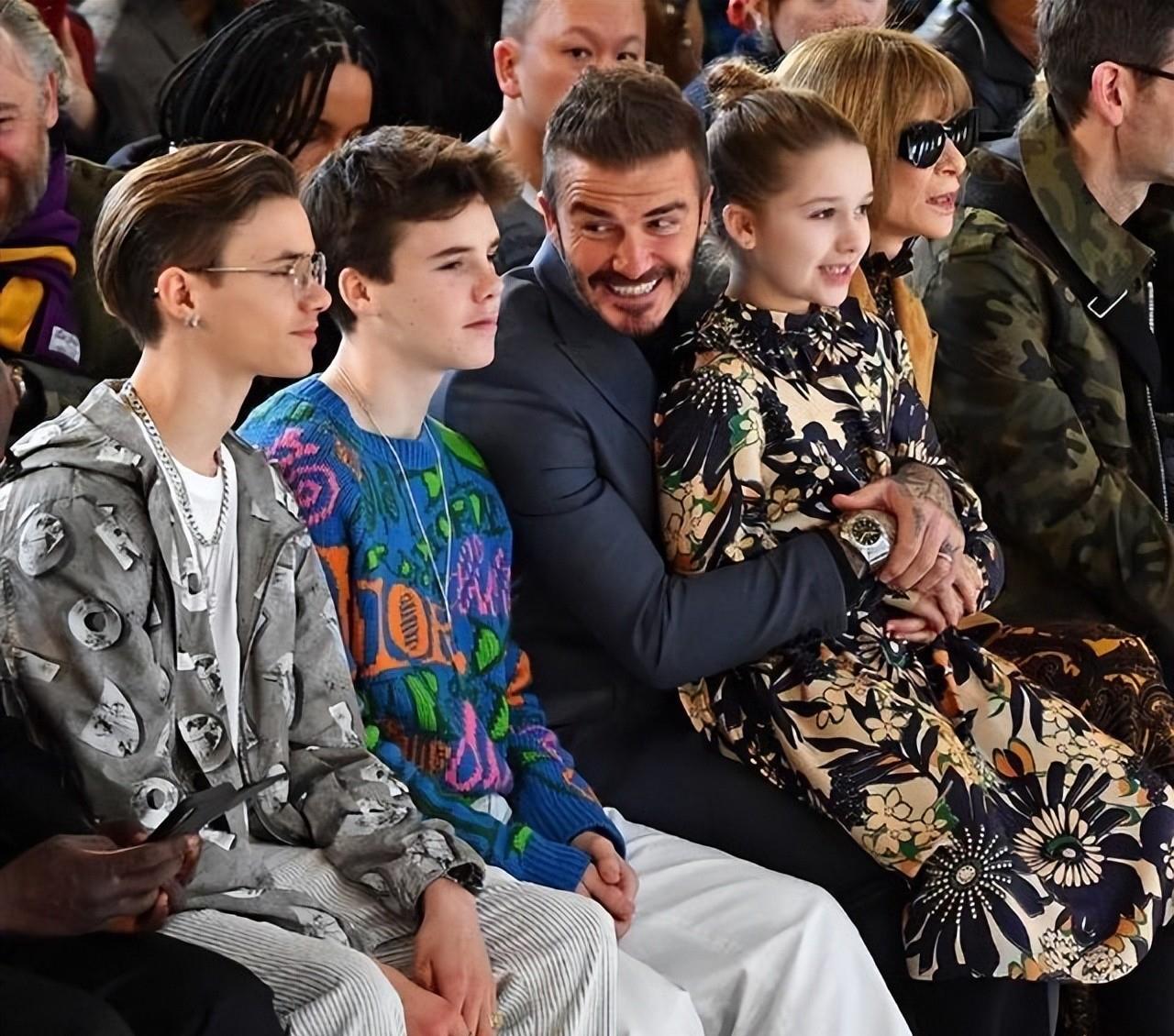 |贝克汉姆女儿10岁变多才艺美少女,化淡妆当哥哥婚礼伴娘出场好美