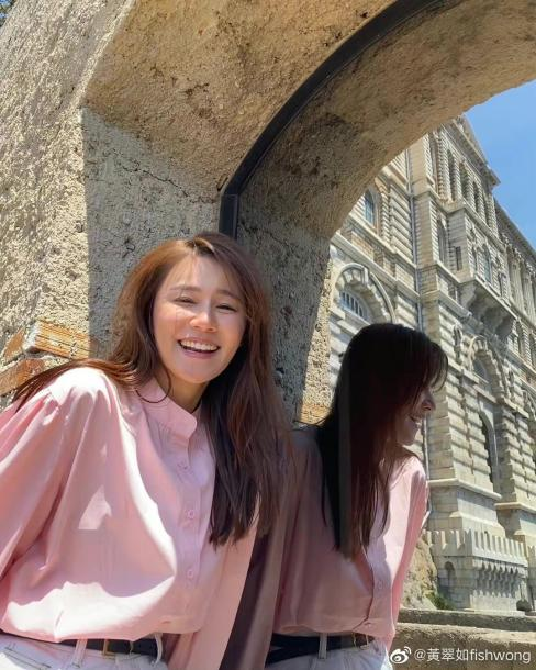 黄翠如|TVB萧正楠黄翠如亮相广州商业活动,吸引大批粉丝支持