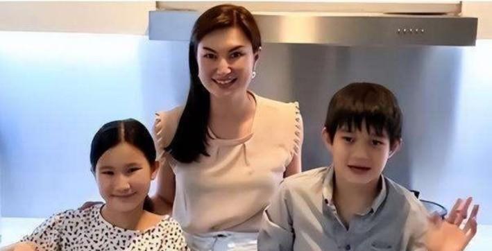 杨紫|最美“玉兰油女孩”:曾撞脸关之琳和张柏芝,如今44岁也成了阿姨