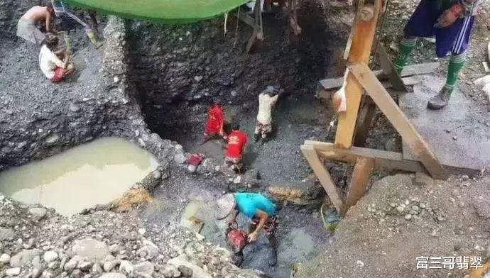 翡翠|缅甸的翡翠场区，被称为冒险家的“乐园”和“坟地”