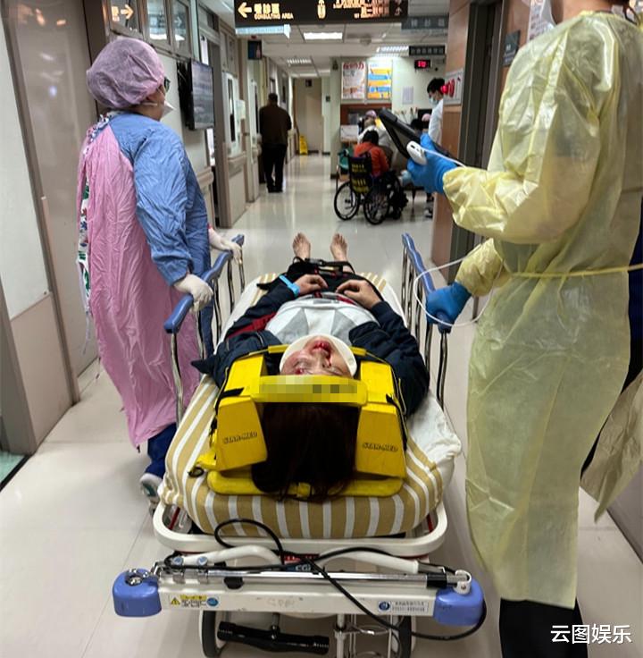 35岁美女主播车祸毁容!头撞地昏迷脑出血,紧急送医伤势照曝光