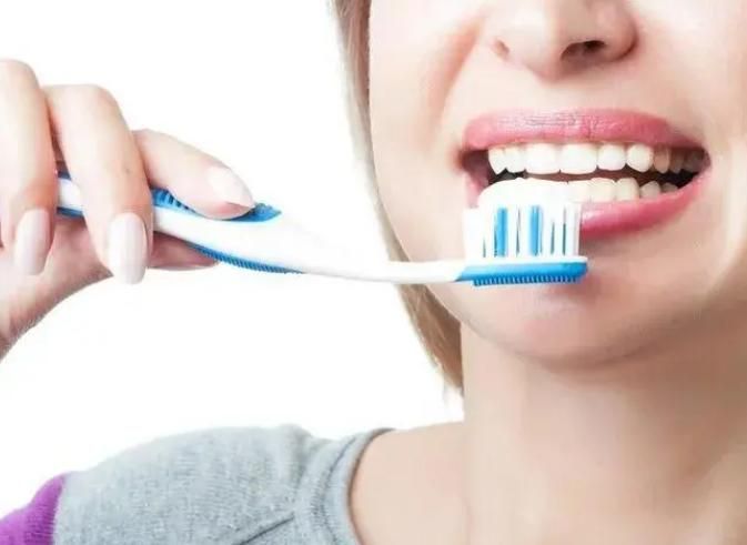 咳嗽|男性晨起后的2个行为,或比喝酒伤肝?多数人不清楚,建议了解