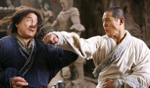 成龙|成龙评价李连杰：他是正宗师傅，十八般武艺都会，我们是杂碎师傅