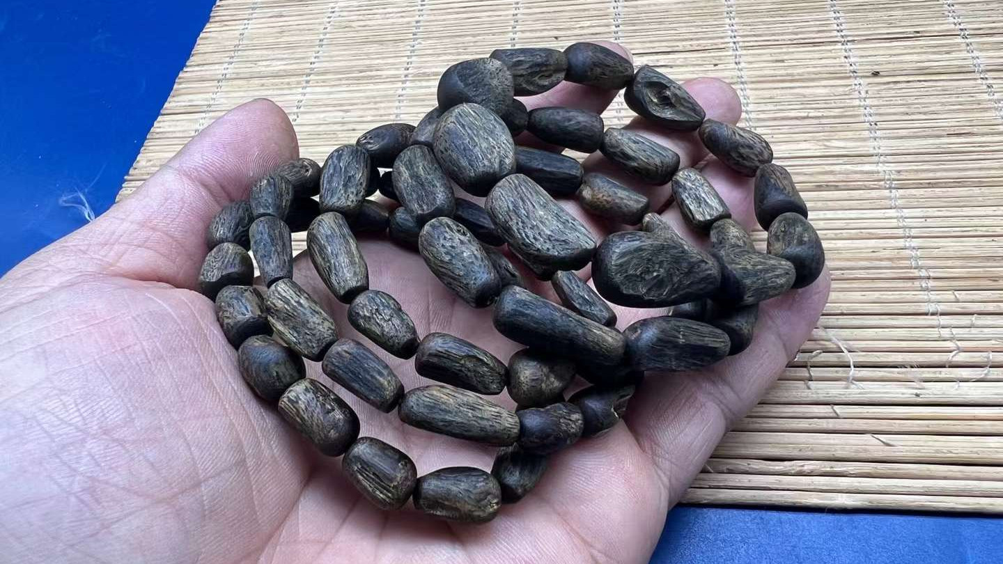 沉香|什么样的沉香适合佩戴你知道吗？