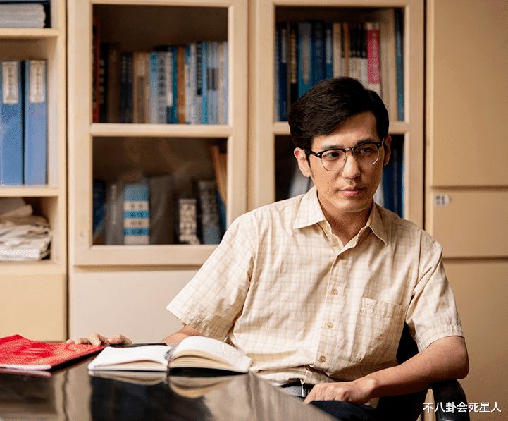 黄轩|5大“正剧小生”接班人：黄轩手握剧王，王凯提名视帝，肖战转型