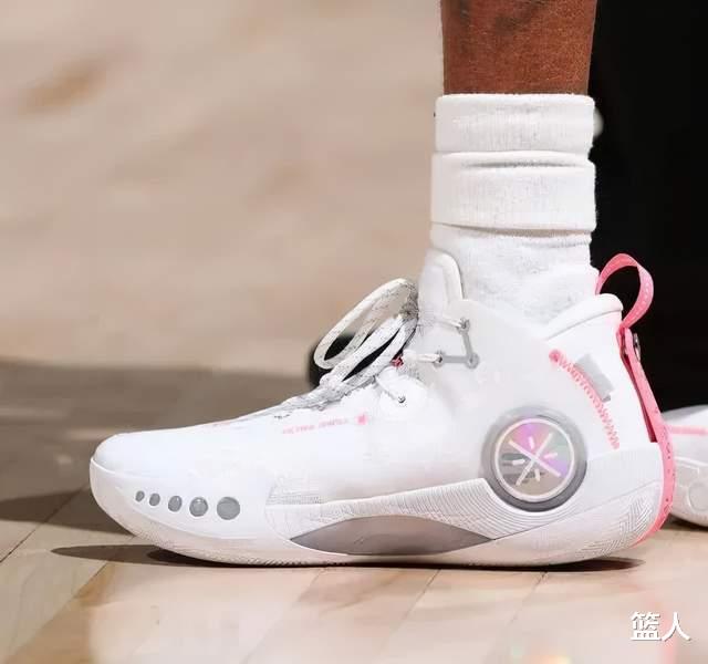 李宁|NBA球员上脚：史蒂芬森穿AND1球鞋，4大国产品牌都有