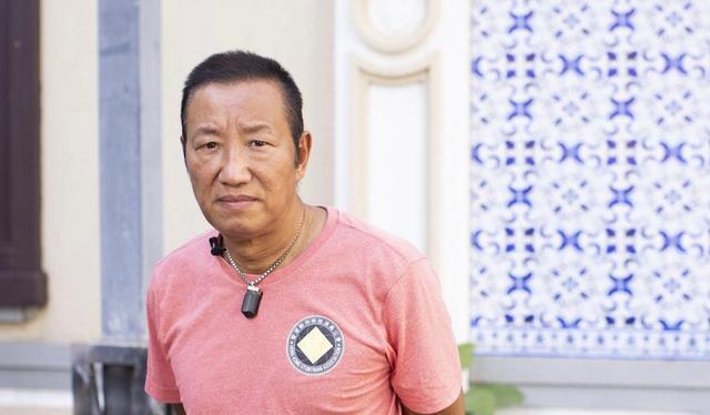 TVB|61岁TVB绿叶做武师养活全家，每天下班买菜做饭，拒绝北上发展