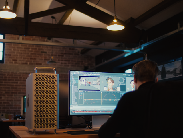 |苹果 Mac 放弃最强 M2 芯片，全面替换 Intel 还差临门一脚