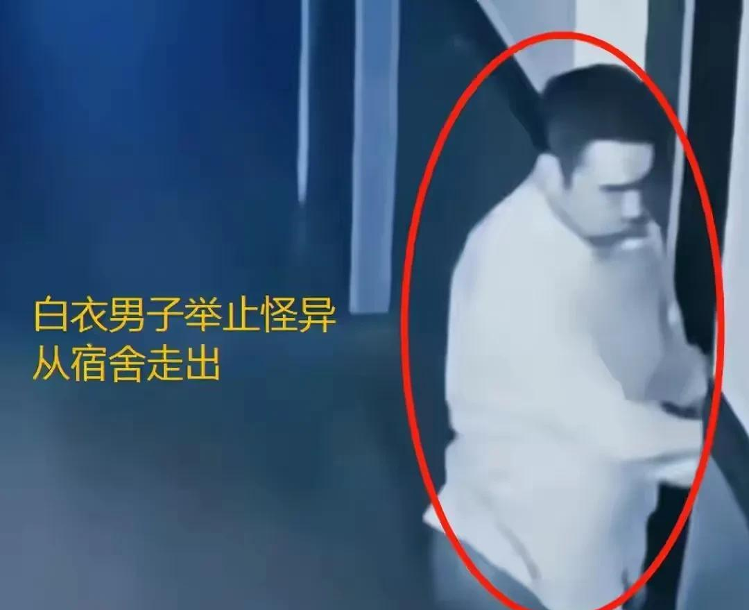 重大线索出现!江西高一男孩失踪第43天 :胡鑫宇在二楼拐角处就被砸晕!