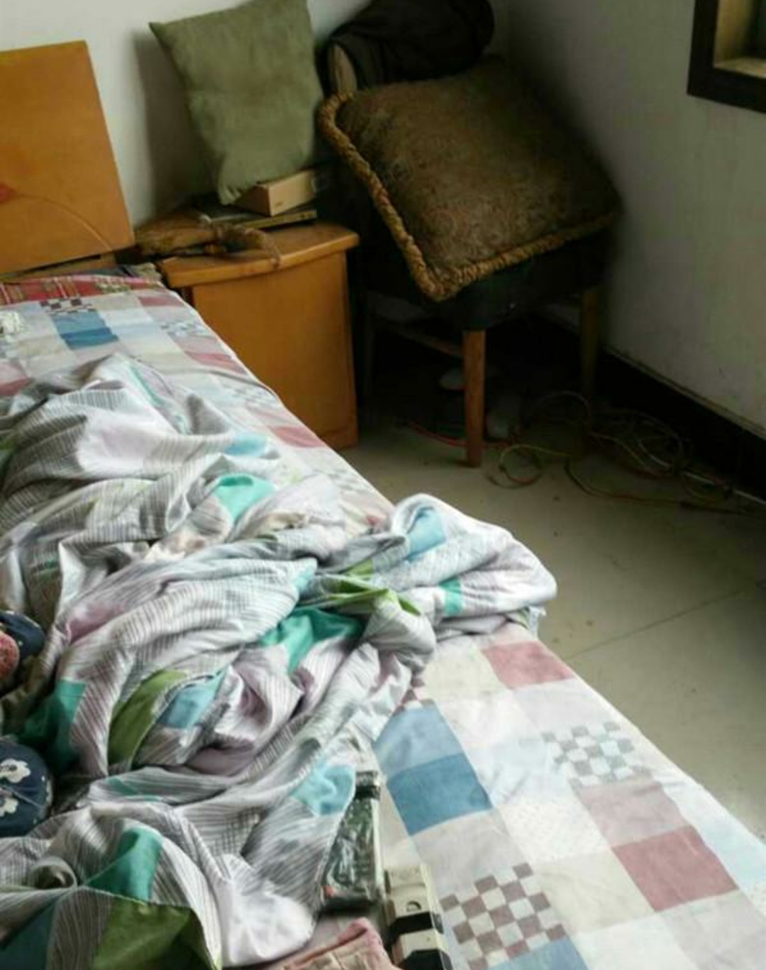 摊上邋遢婆婆,刚装修一年的新房脏成了狗窝,保证让你大开眼界!