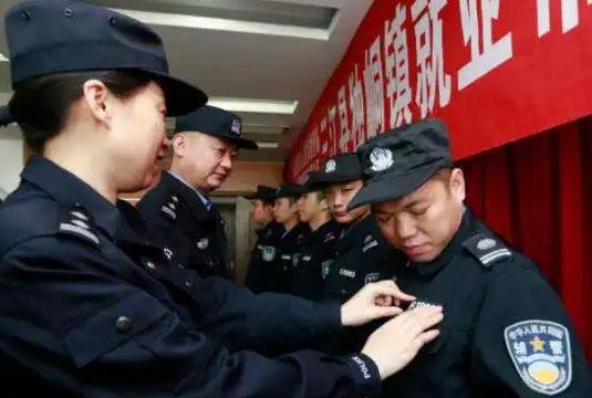 辅警|都是临时工，但协警与辅警的差距可不是一星半点，提前了解不踩坑