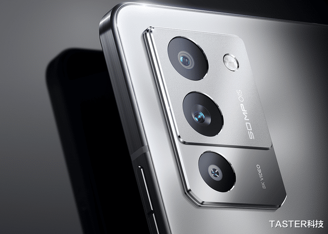 红米手机|2970起硬刚红米K50至尊？骁龙8P+68W，联想拯救者Y70发布