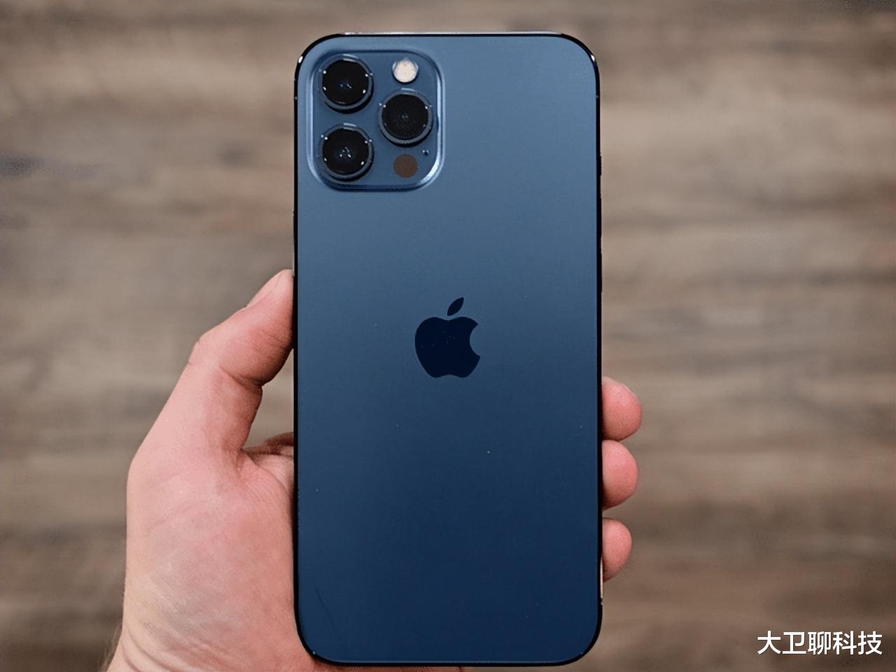 iPhone|买手机不要抠抠搜搜，2022年最值得入的4款手机，用三五年不过时
