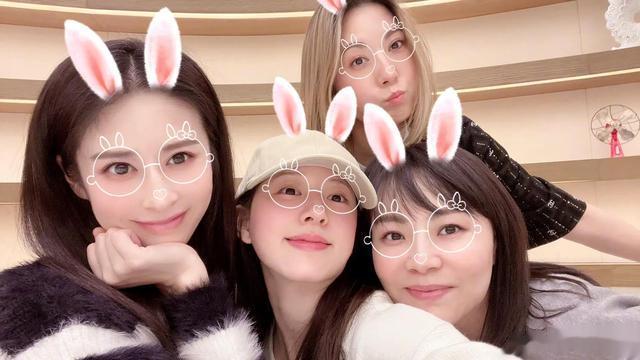 刘诗诗|二月初始，杨幂刘诗诗美女们联手搞事业，胡歌回归家庭结婚生子！