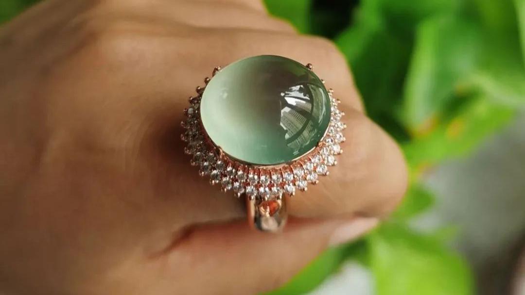 翡翠|素面翡翠价值究竟如何？