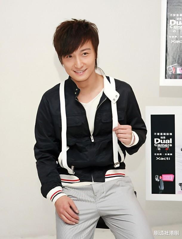 方力申|被催复合！香港知名男星自曝与前任妈妈仍保持联络：过节会发短信