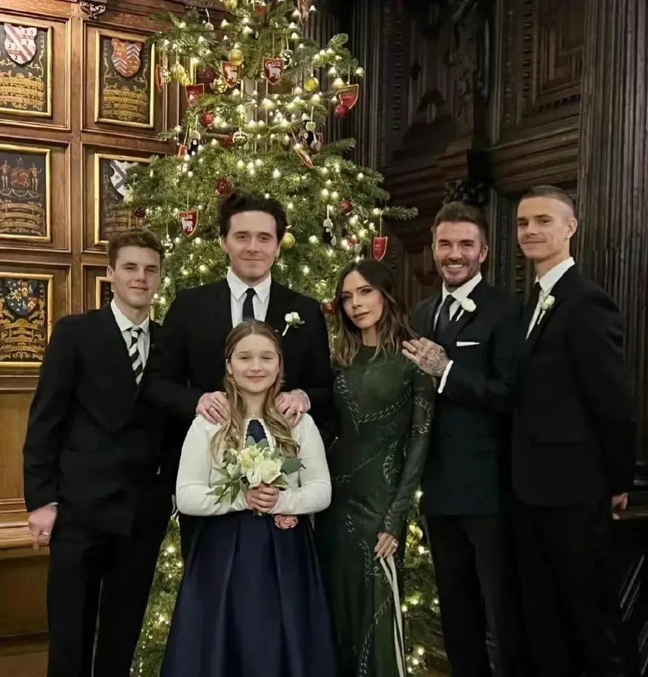 维多利亚|贝克汉姆长子婚礼:为期3天,花费三千万,哈里梅根在受邀名单中