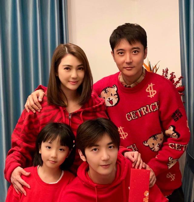 蔡少芬|5位嫁内地小艺人的富婆港星,郭羡妮给公婆买房,蔡少芬高龄生子