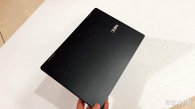 笔记本|798克机身加隐藏式接口，这台二手NEC笔记本，设计师的办公好搭档
