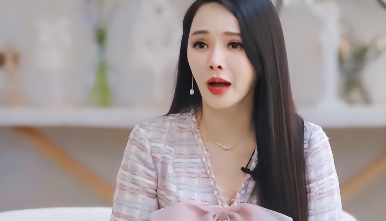 伊能静|谁也没想到，秦昊公开吐槽伊能静作，还评价她的行为是媚俗