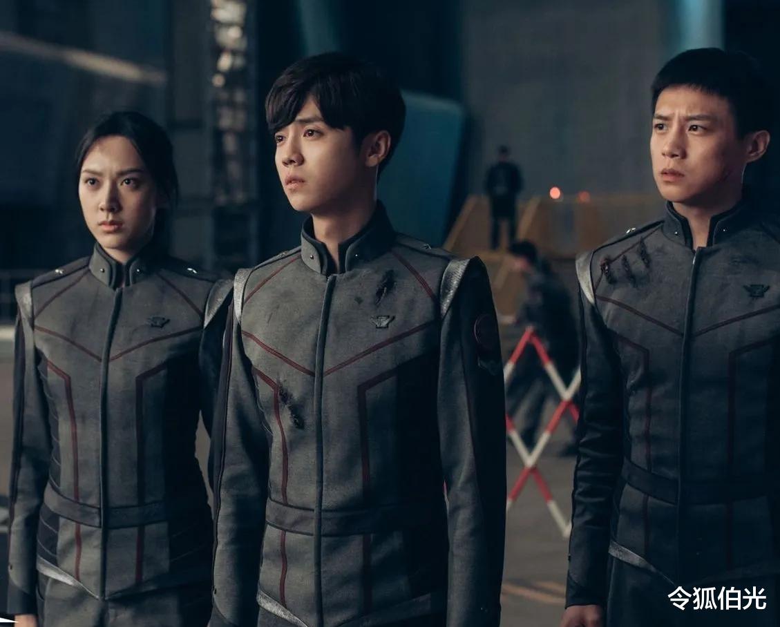 上海堡垒|4年过去，关上中国科幻片大门的《上海堡垒》，终于该“翻身”了