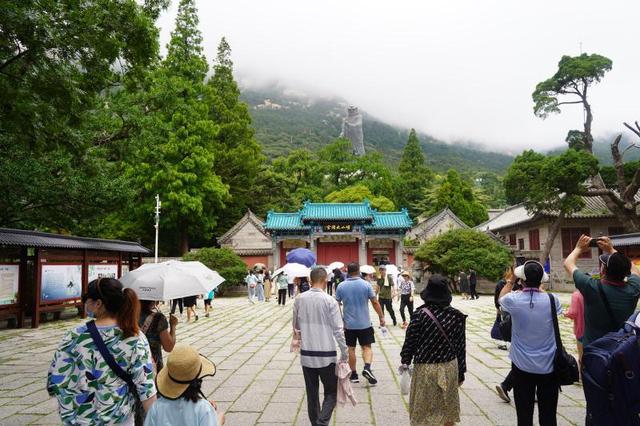 乡村旅游|7、8月累计接待游客量145万人次，青少年随家庭游占崂山景区总客流量超1/3