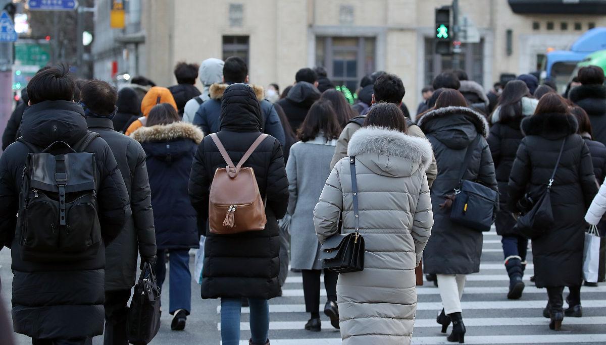 小爱|婆婆劝儿媳上班养家,儿媳强硬拒绝,老公一声不吭去钓鱼