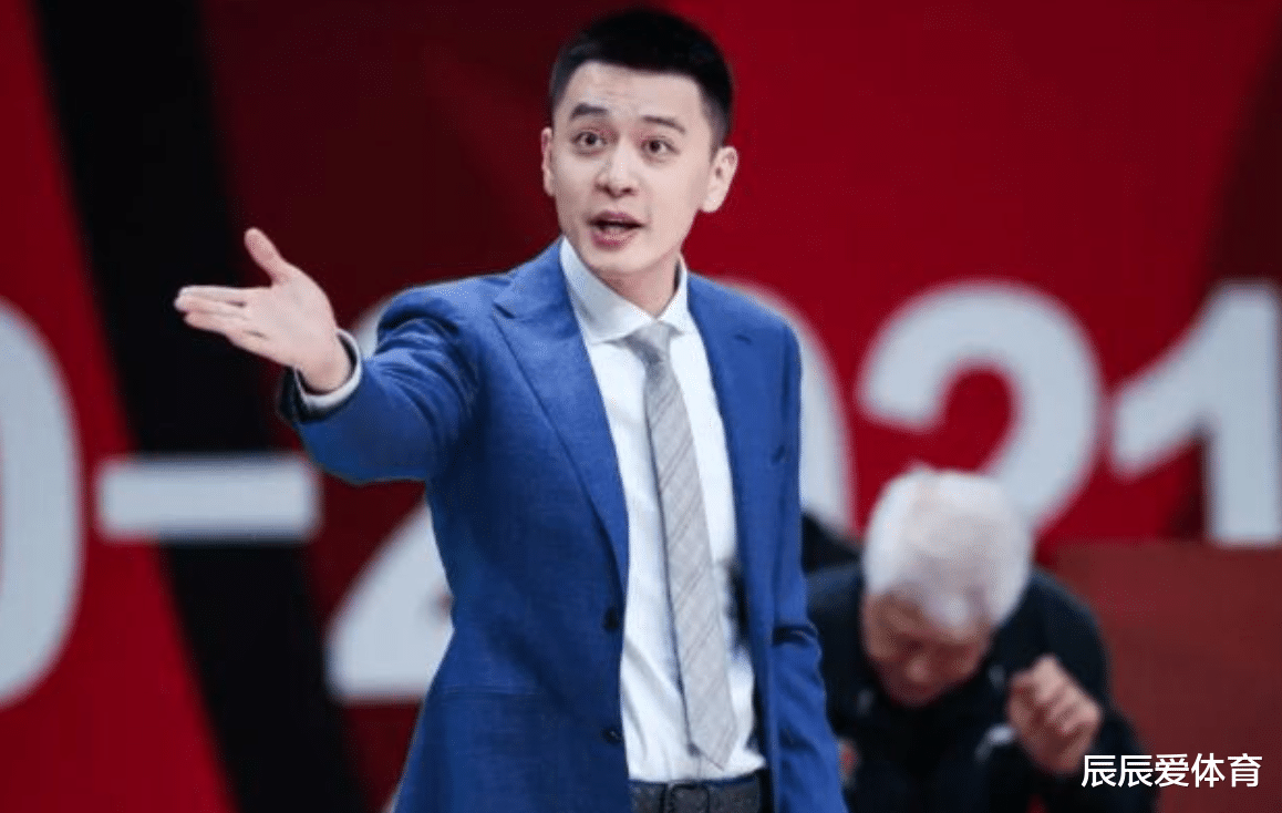 杨鸣|最佳教练无杨鸣，辽宁被针对？马布里爱将被放弃成北控离队第一人