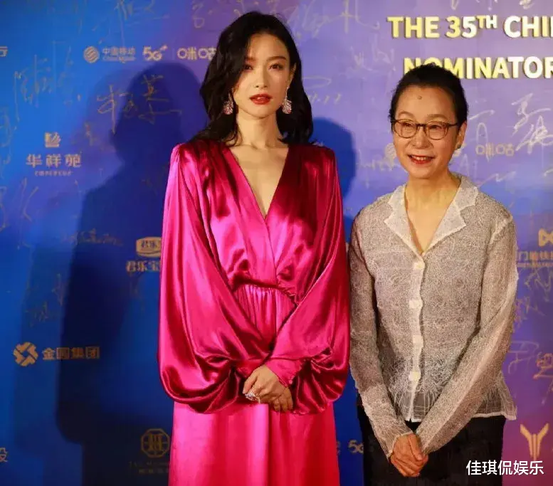 倪妮|金鸡奖提名者表彰仪式：倪妮美翻全场，赚足了眼球，天生丽质难自弃！
