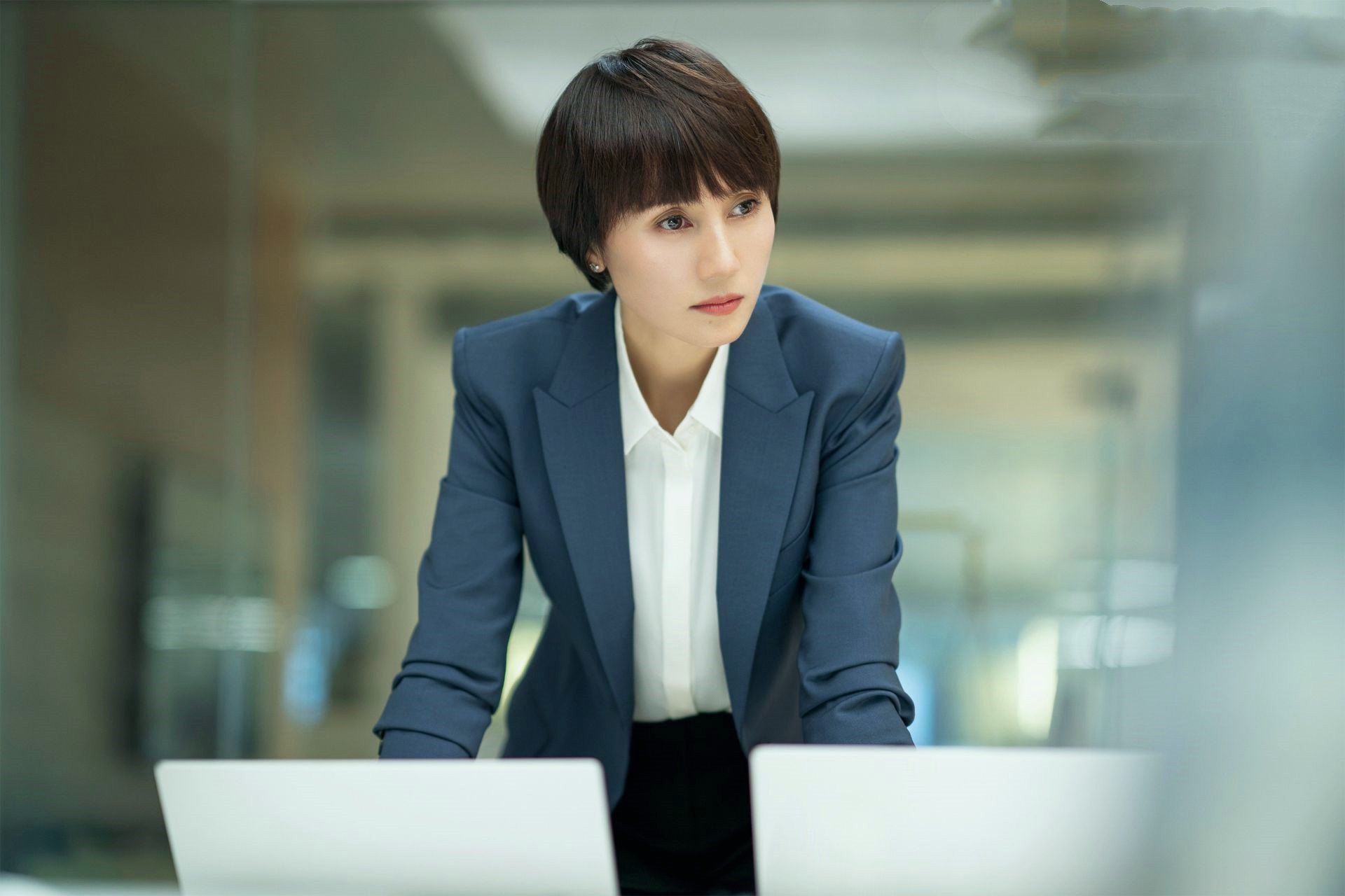 袁泉|《玫瑰之战》:袁泉再次挑战女强人,从全职太太转型到职场精英