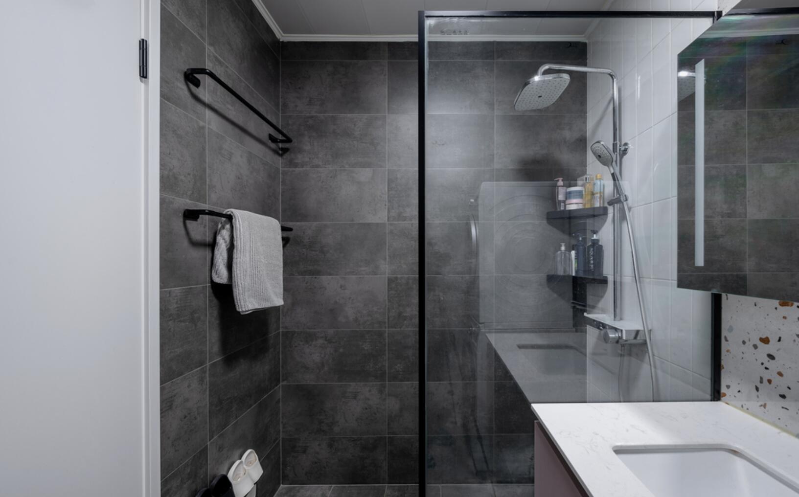 现代风不愧是主流风格!看她85㎡家,骨子里都透着一抹干净