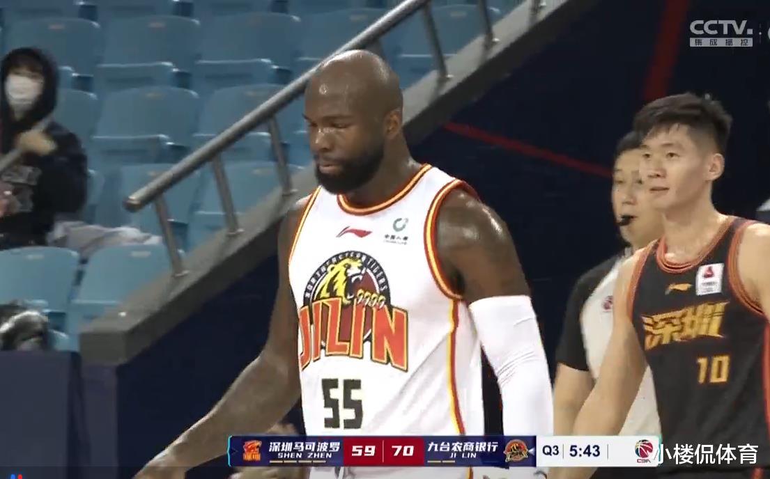 鐘誠|沈梓捷肘擊鐘誠，隨后的動(dòng)作，威姆斯等，都應(yīng)該好好學(xué)學(xué)