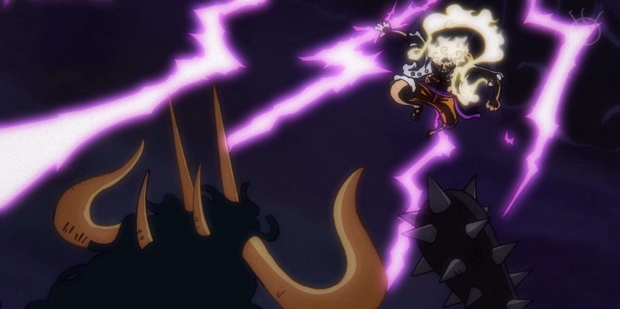 路飞|路飞和四皇大妈都能手握雷电，那么谁的雷更强一些呢？