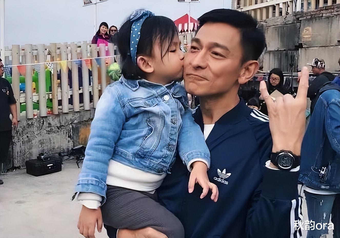 刘德华|朱丽倩：被刘德华藏了21年，46岁高龄生娃，如今苦尽甘来