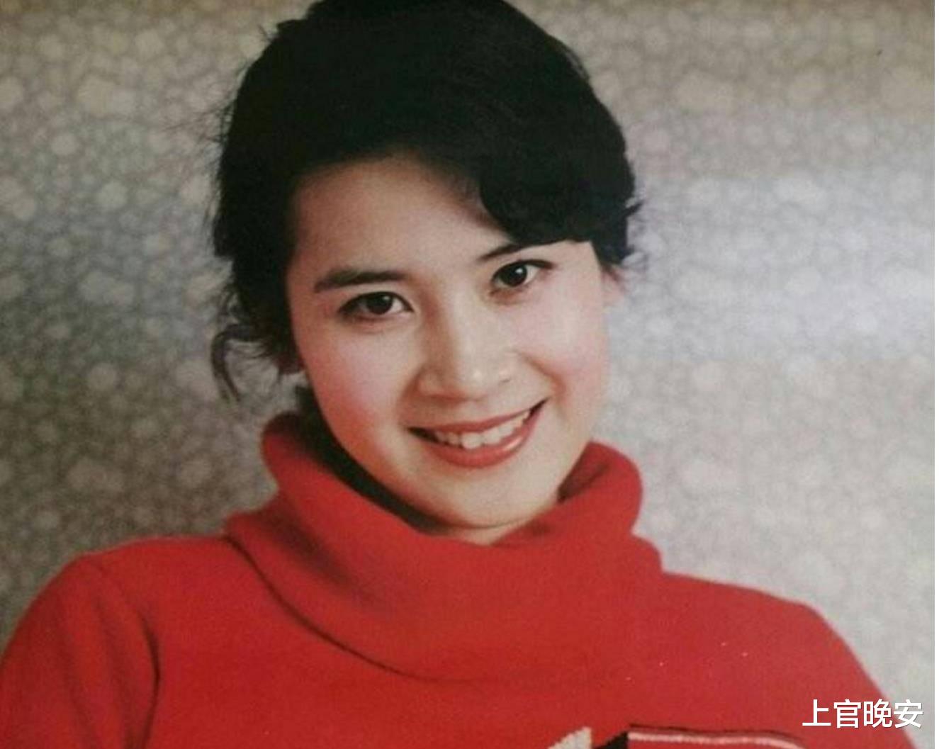 肖雄|被名字“拖累”的女星，个个貌美如花，却都有个很男人的名字