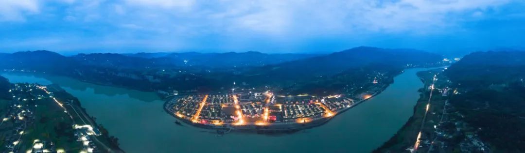 乐山|一路向西，有一条独属于乐山的景观大道！