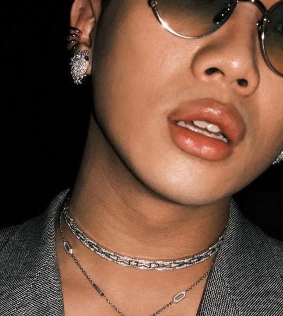 吴昕|歌手陈奕凡私密视频泄露，48秒浴室片段被疯传，录像人是他的女伴