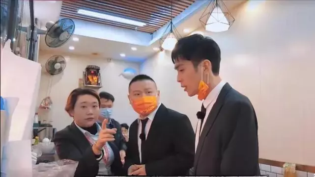 岳云鹏|掀开岳云鹏的遮羞布,暴露了懒散、好色的岳龙刚