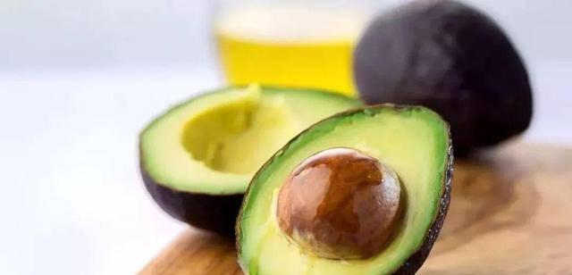 高血压|橘子是高血脂“催化剂”？心内科医生：不想血管堵塞，3果别贪吃